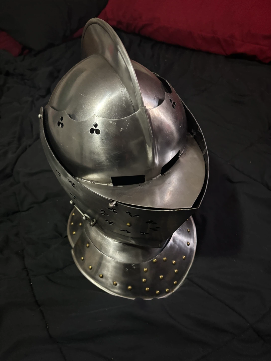 Knight's Full Helm and Gauntlets Set - photo 4