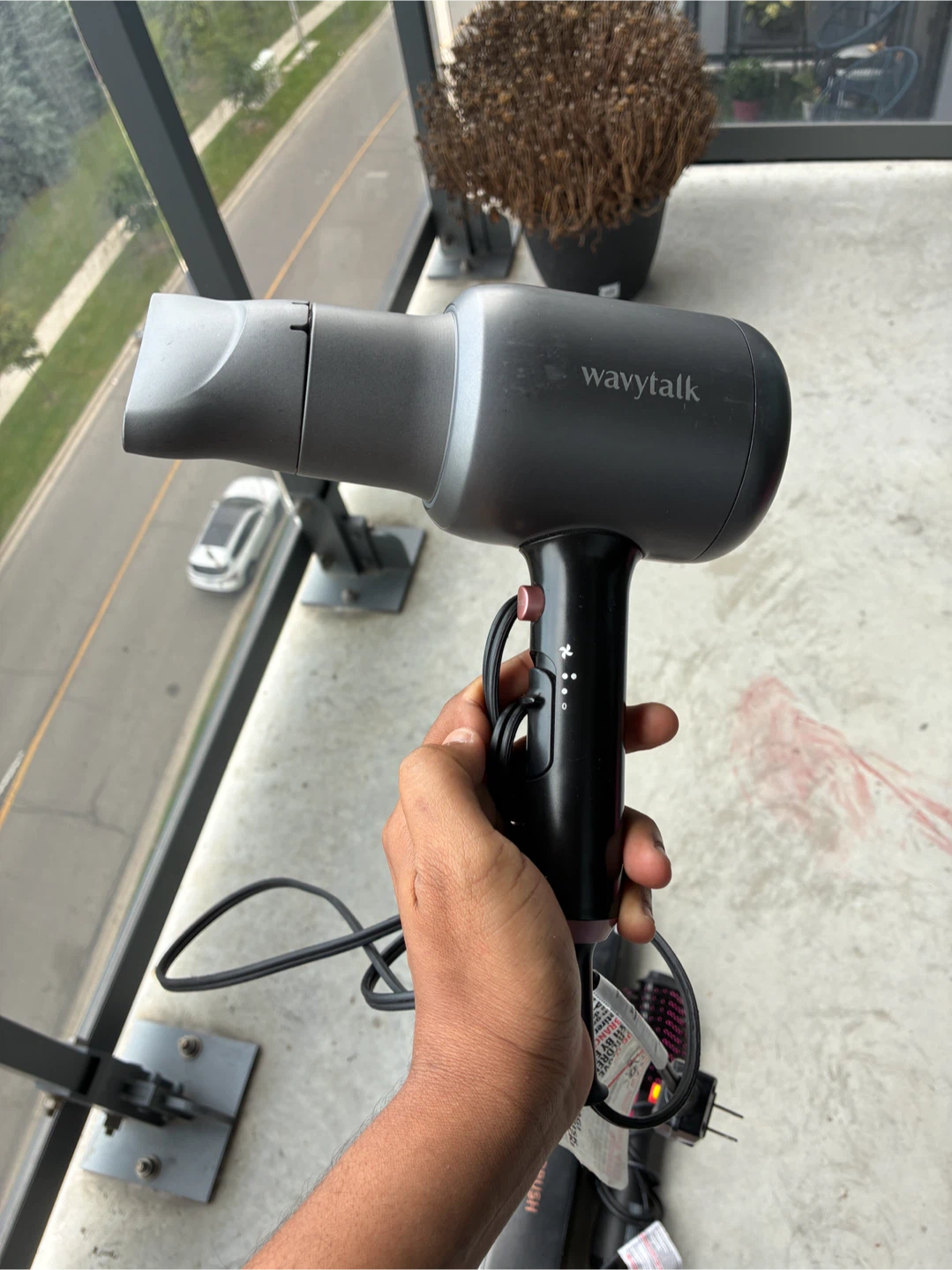 WavyTalk Blowout Hair Dryer Brush - photo 3