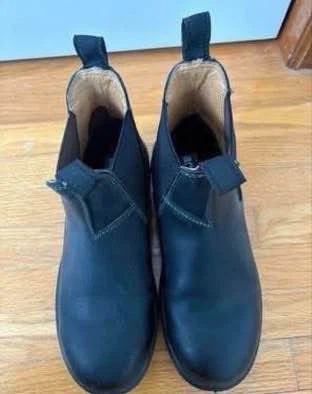 Aquatherm boots (Barely worn) (Size 7)