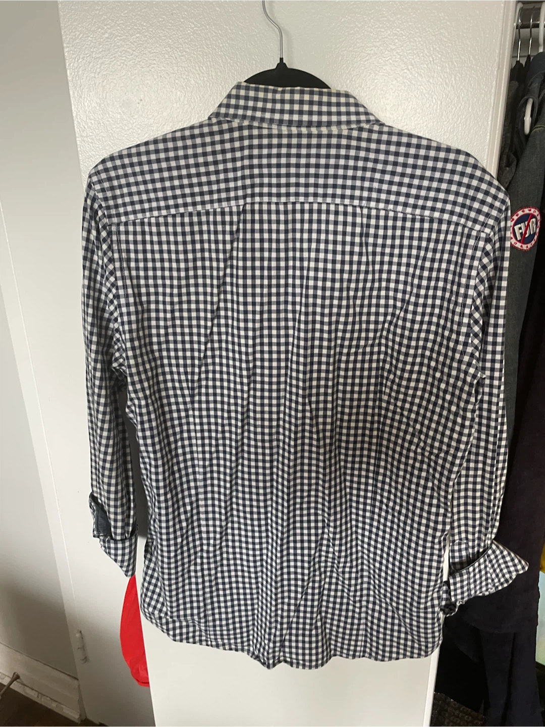 OBO! Banana Republic Shirt- Medium- Like New- needs ironing - photo 3