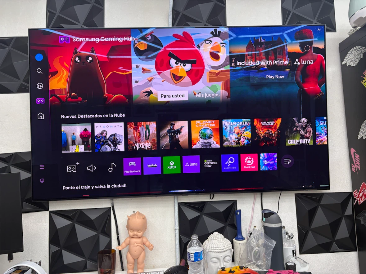 Xbox One Console with Two Controllers - photo 3