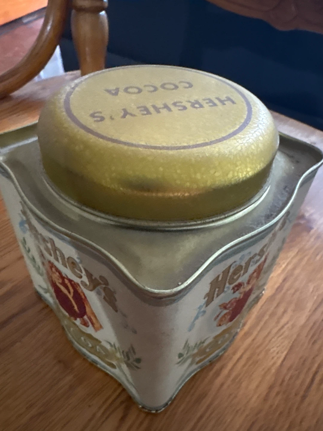 Hershey's Cocoa Tin