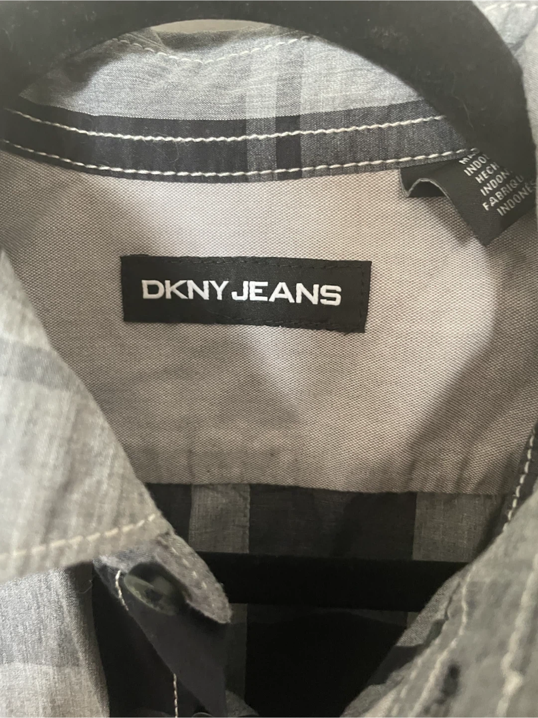 OBO! 3 DKNY Button-Up Shirts- Medium- Like New- Needs Ironing - photo 5