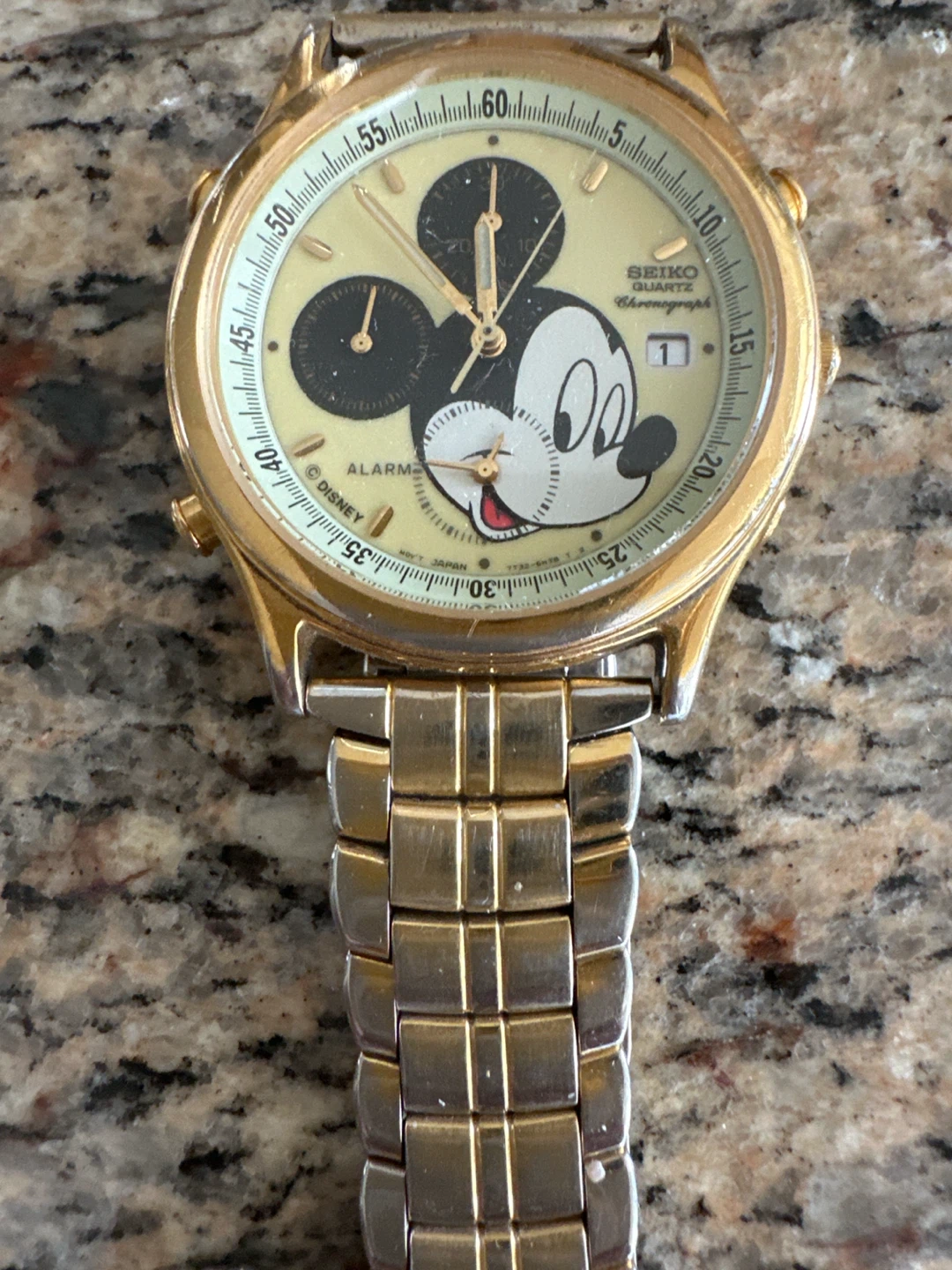 Seiko Quartz Mickey Mouse Chronograph Alarm Watch - photo 2