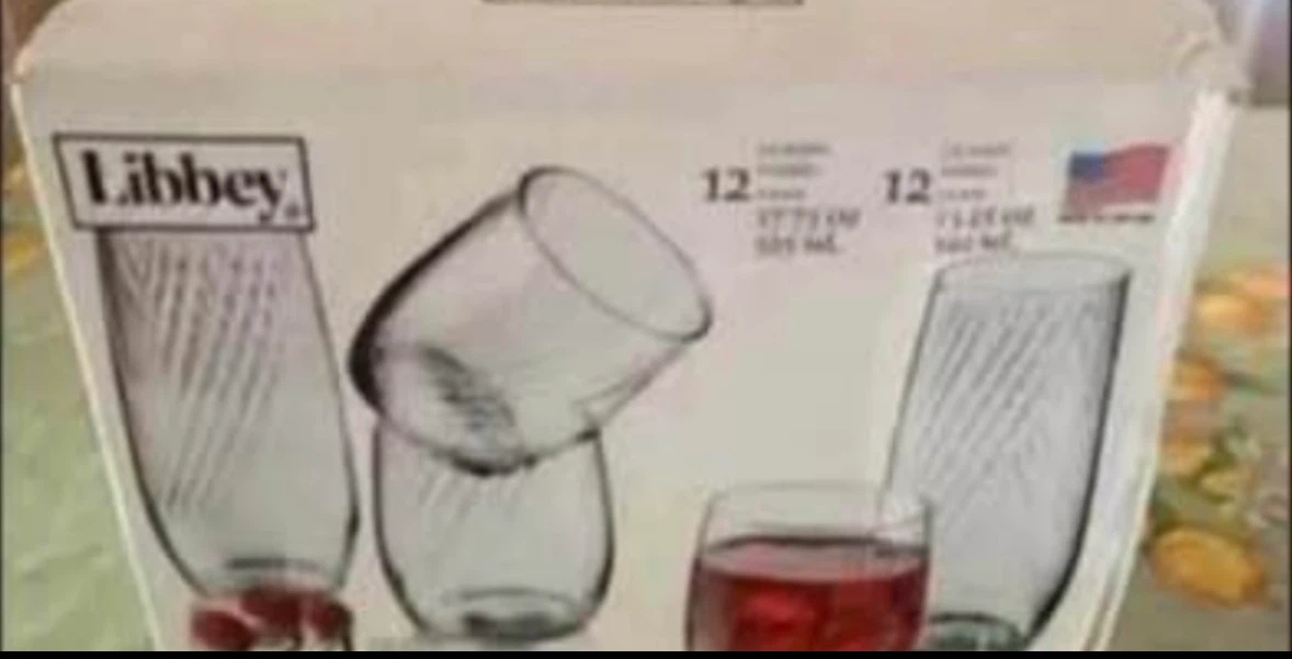 24 housewarming glasses (New) (Free)