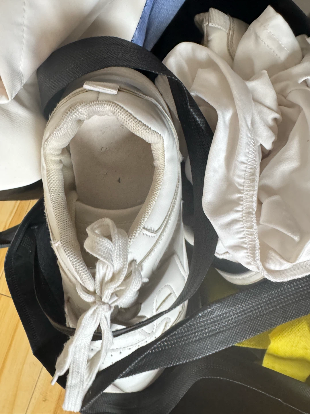 Bag of clothes - photo 4