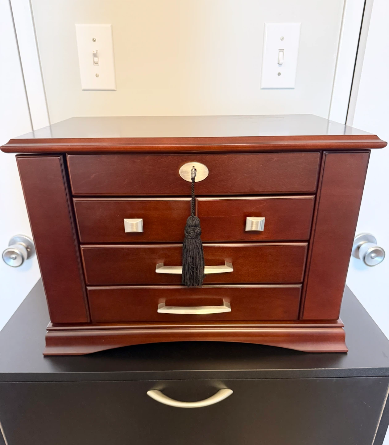 Wooden Jewelry Box - photo 2