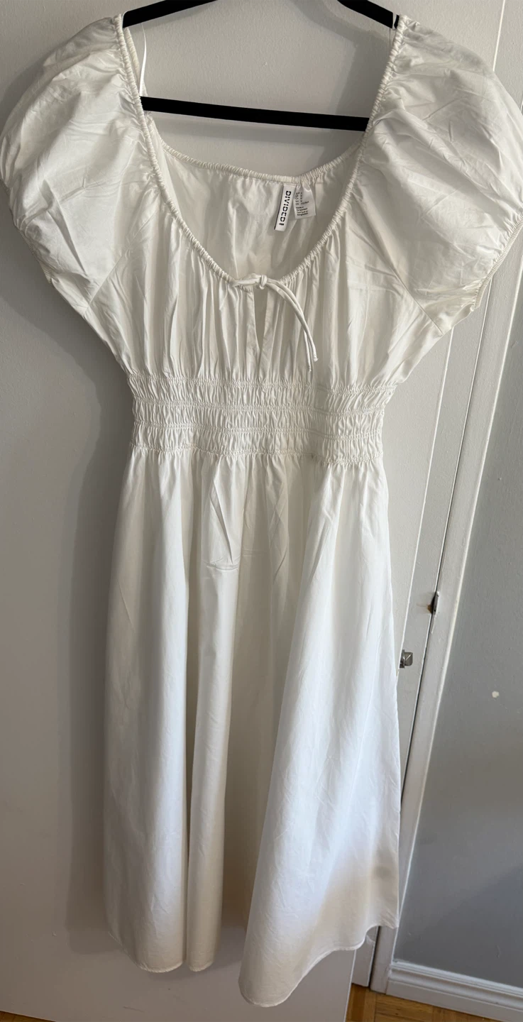 H&M Divided White Puff Sleeve Dress - Size M