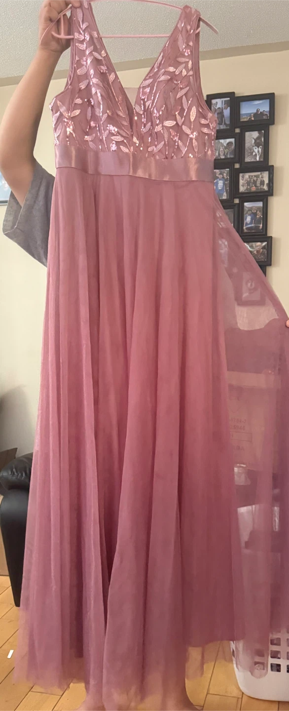 Size medium Elegant rose pink gown a
