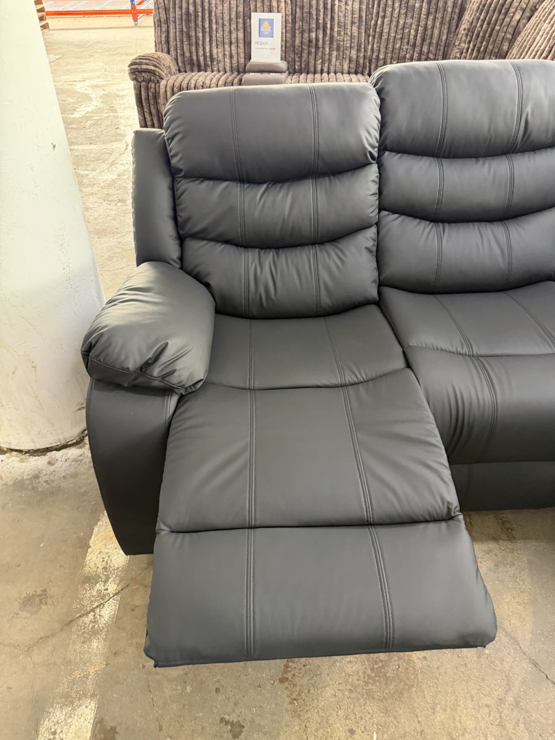 BLACK RECLINING SECTIONAL - photo 3