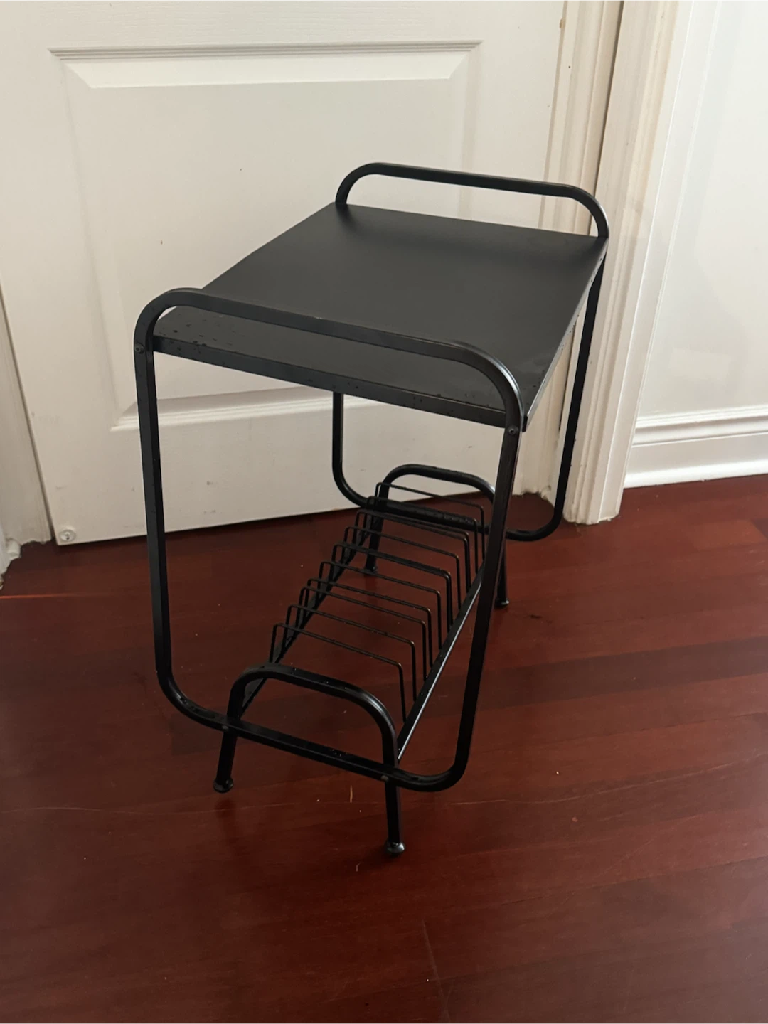 Metal Vinyl Record Stand - photo 2