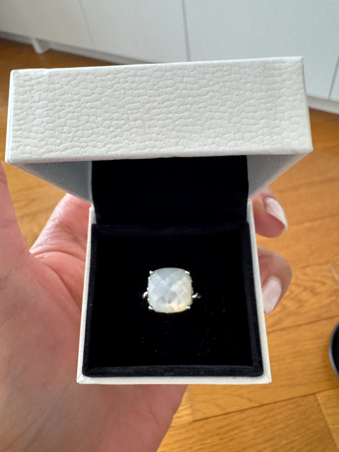 Pandora mother of pearl ring