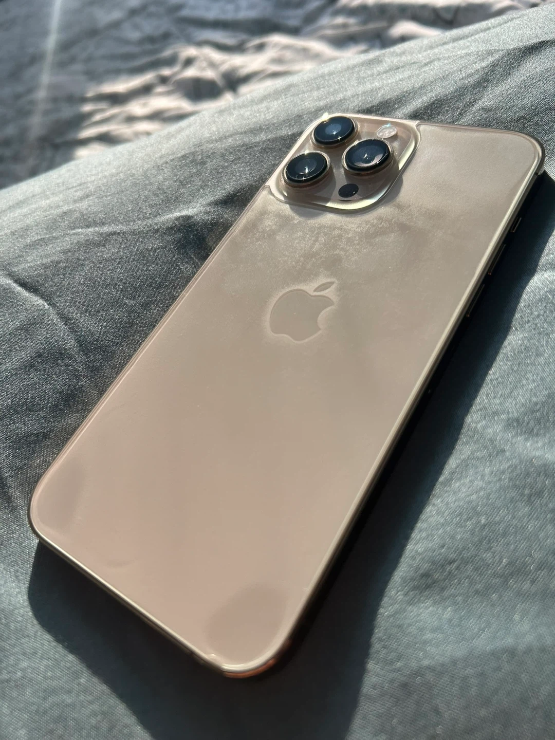 Apple iPhone 13 Pro Max Gold