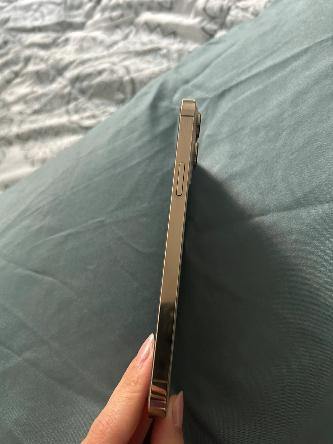 Apple iPhone 13 Pro Max Gold - photo 5