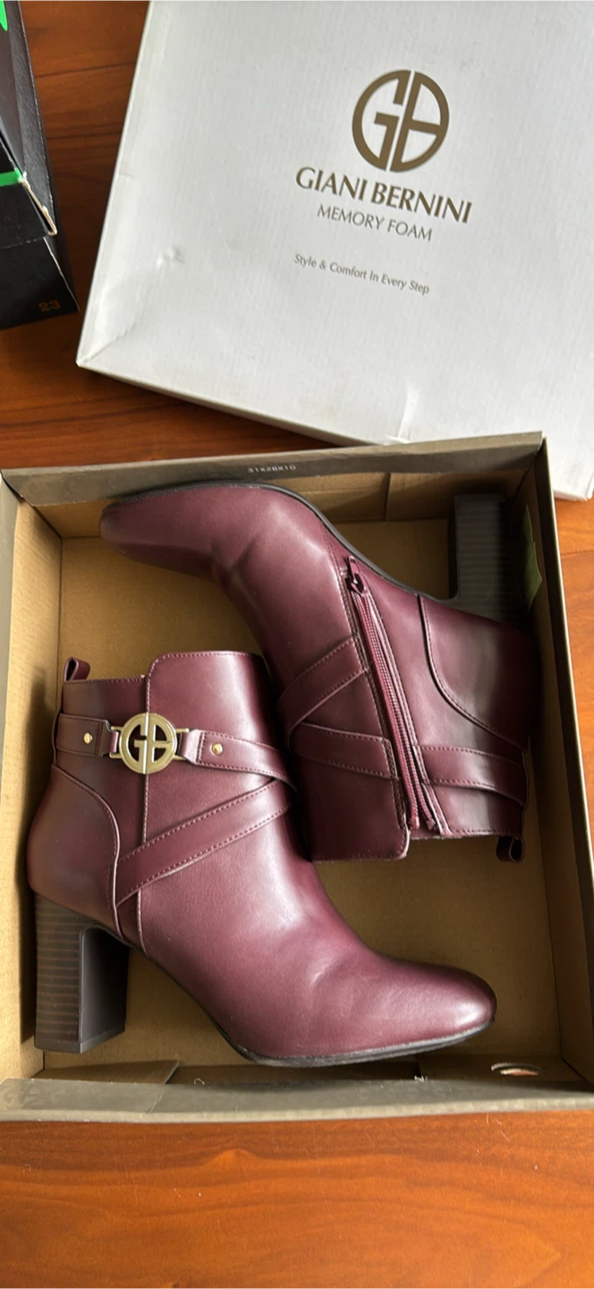 Gianni Bernini Burgundy Ankle Boots Size 8M