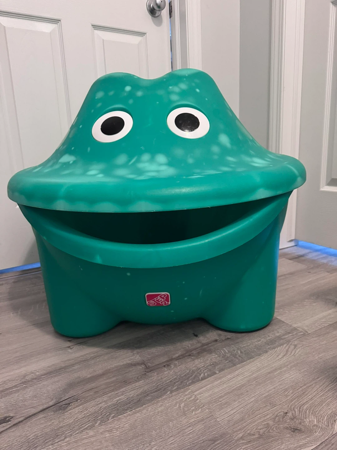 Step2 Frog Toy Box, Vintage 2000’s RARE FIND - photo 2