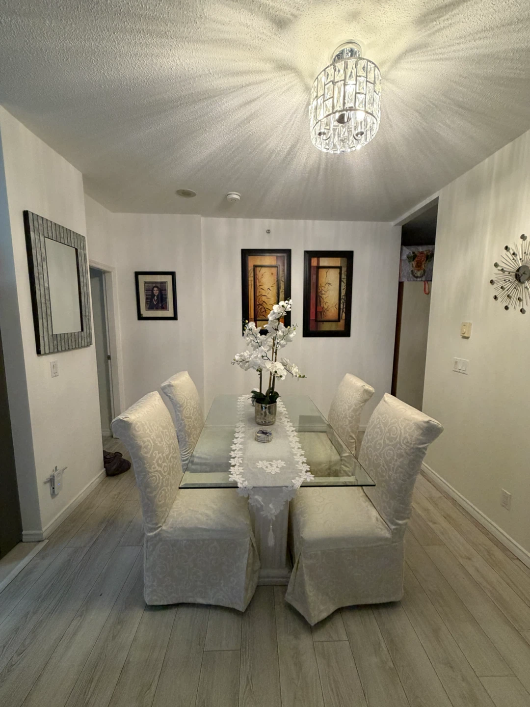 A furnished room for rent, downtown Excelent  location - photo 4