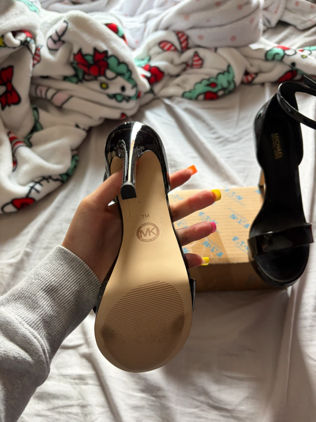 Michael Kors Black Patent Heels - photo 2
