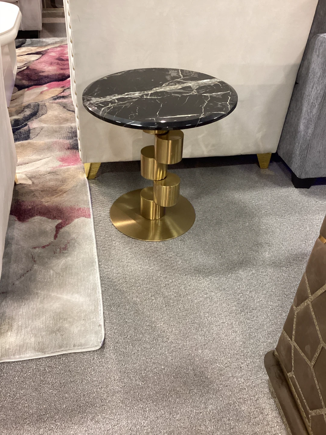 Round Marble Top Accent Table with Gold Base