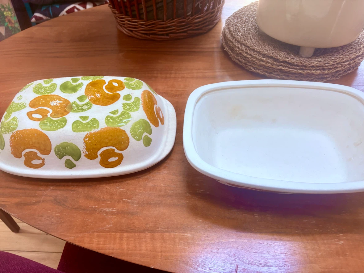 Vintage MCM  Casserole Dish Made in Canada - photo 4