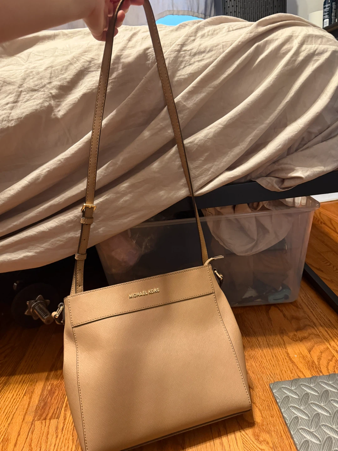 Michael kors crossbody