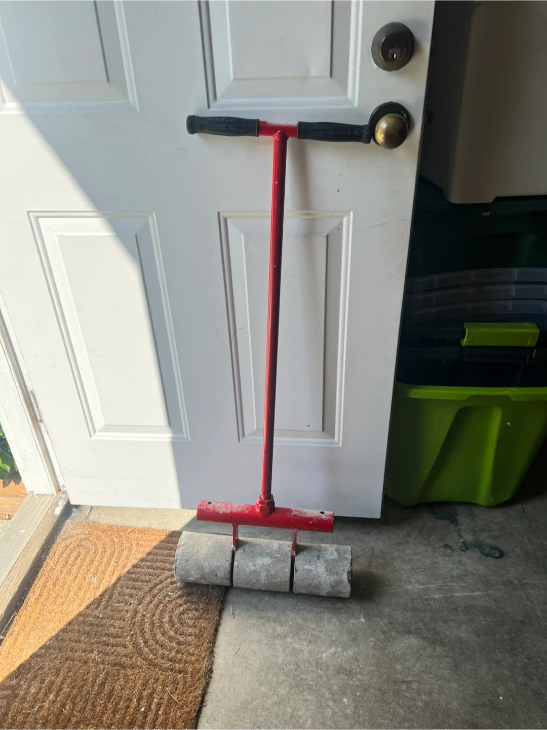 Roberts 10-952 100-Pound Floor Roller