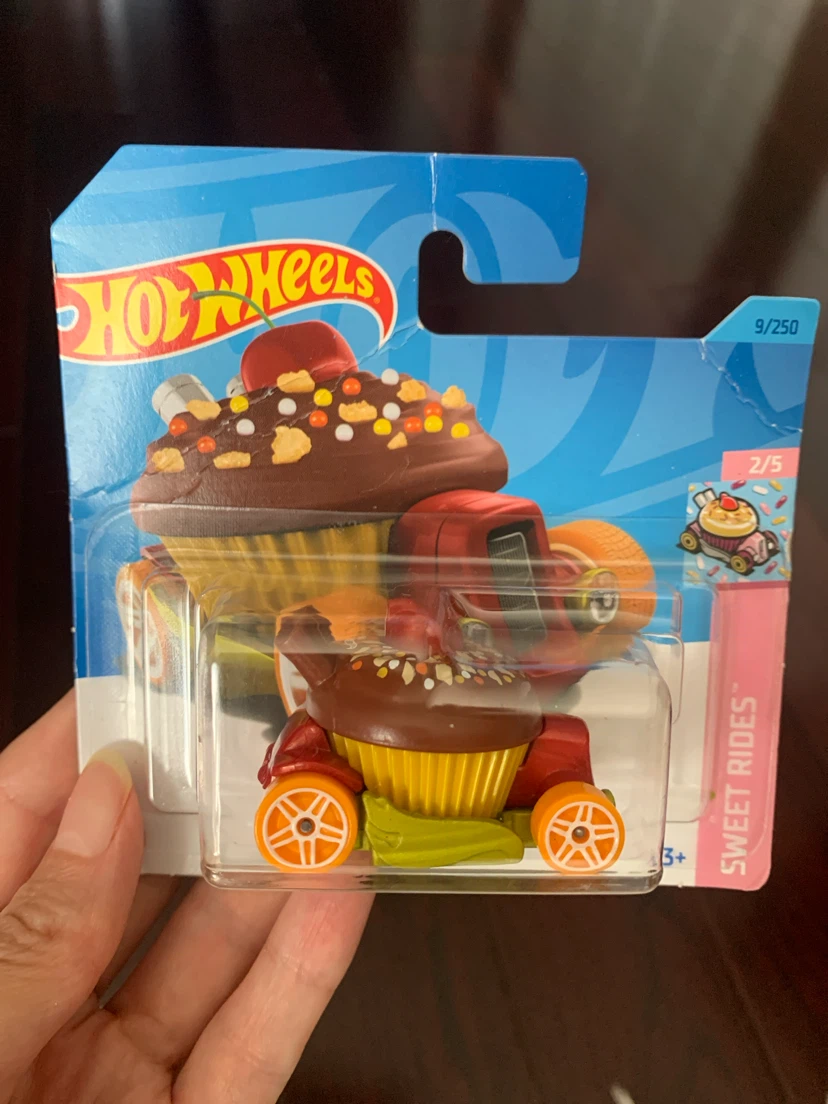 New in box - Hot Wheels Sweet Driver Toy Car