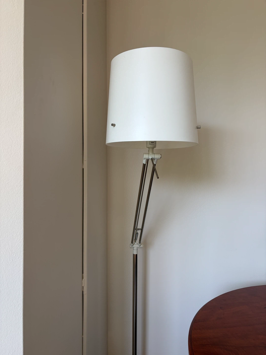 Adjustable Floor Lamp - photo 3