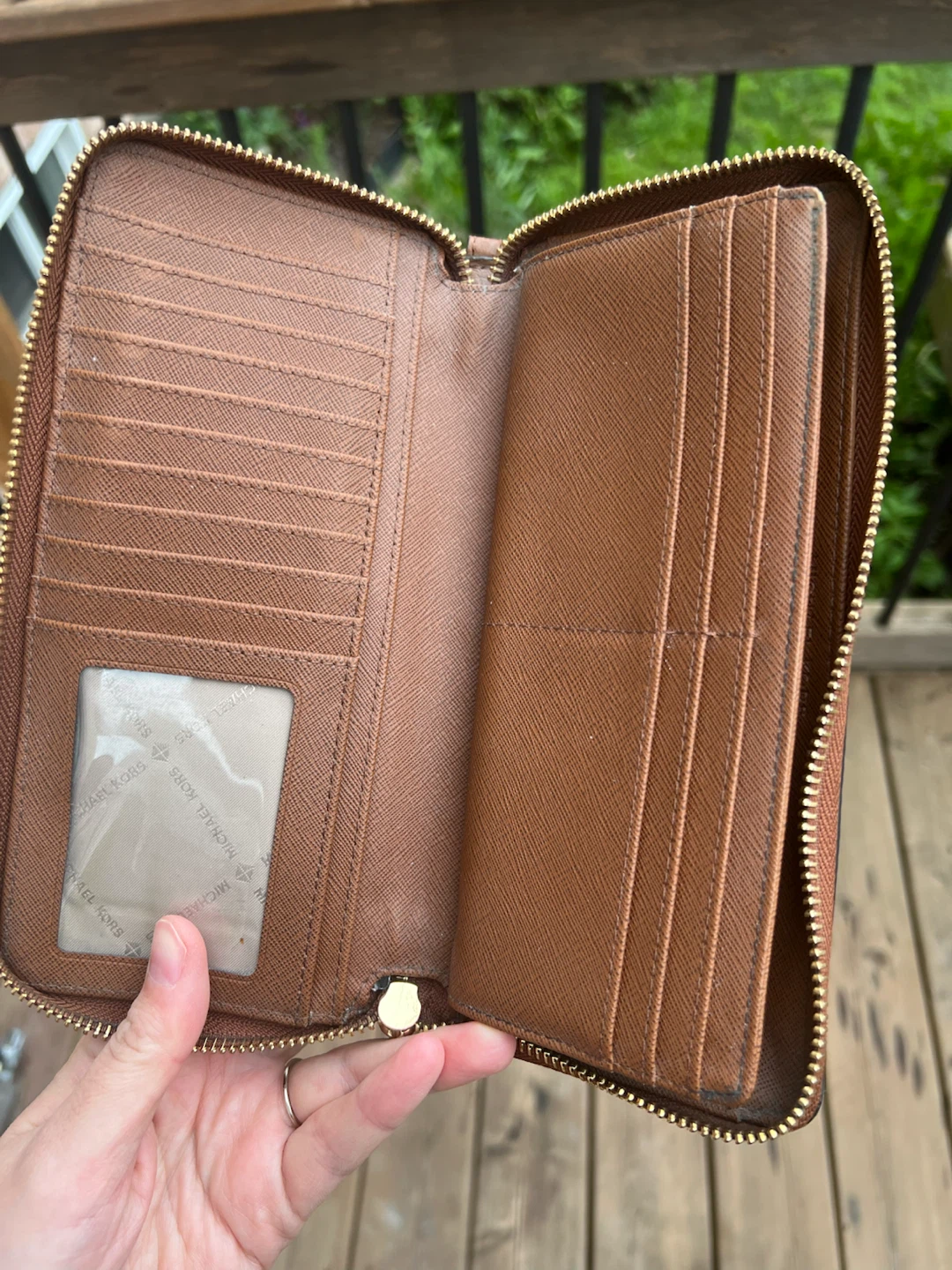 Michael Kors Brown Leather Zip Around Wallet - photo 2