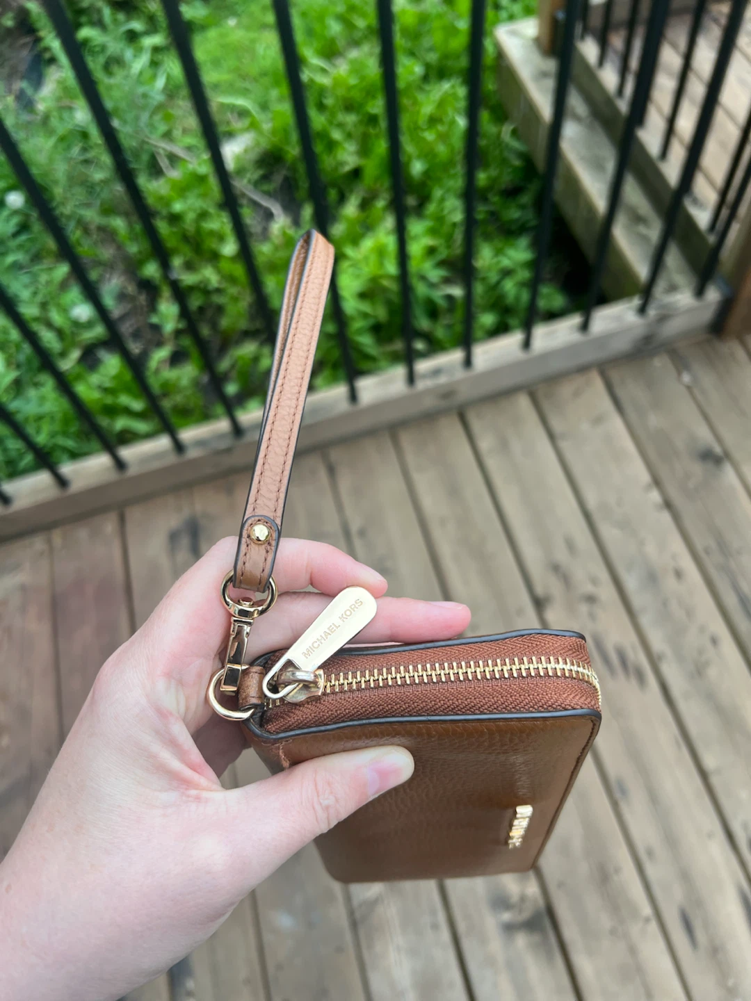 Michael Kors Brown Leather Zip Around Wallet - photo 4