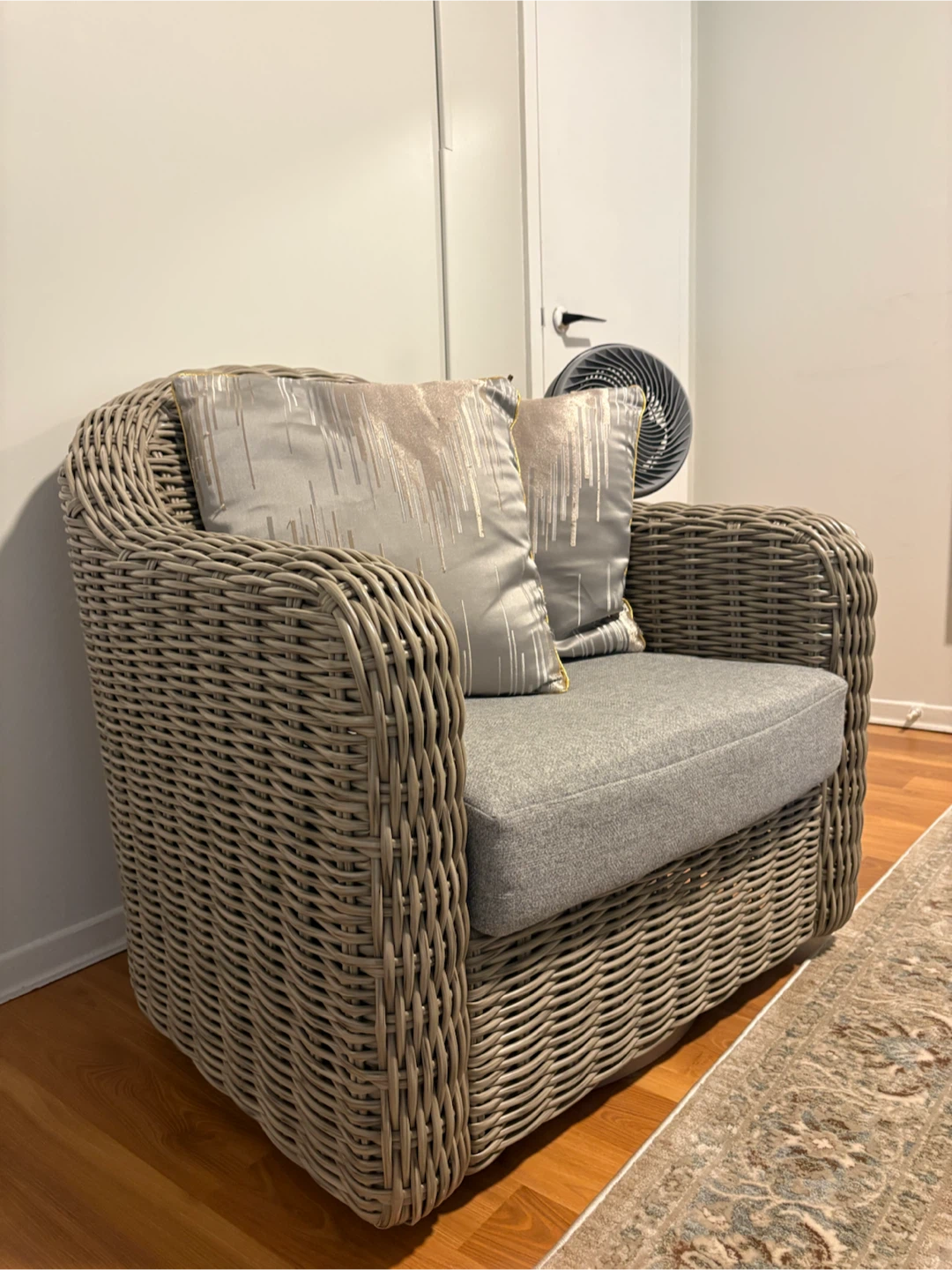 Wicker Armchair with Swivel Base (brand new open box) - photo 2