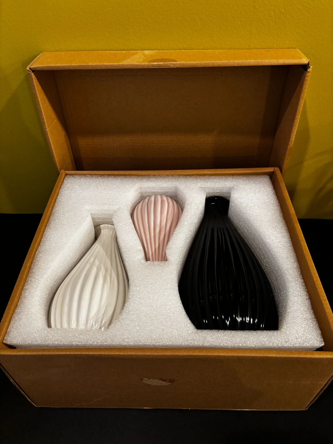 Chic Vignette Set of 3 Decorative Vases - photo 3