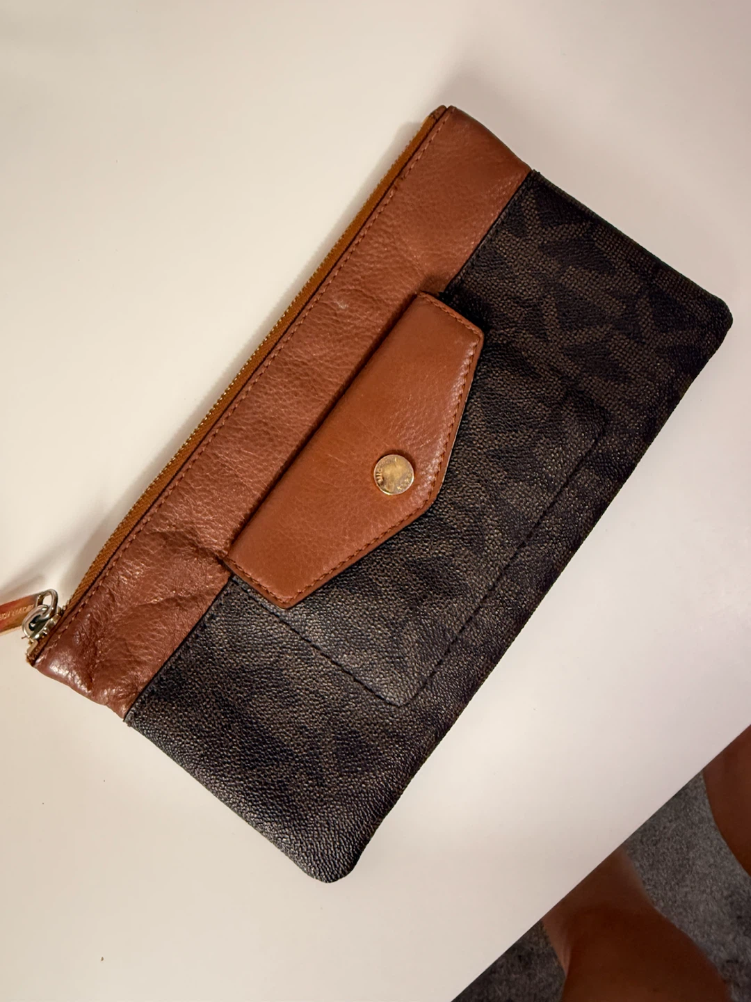 Michael Kors Wristlet Pouch Clutch
