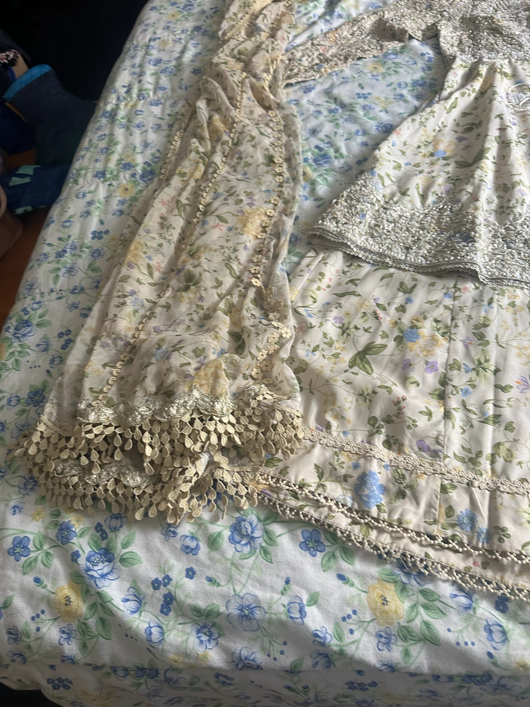 Sufuse lehnga suit in Xl - photo 3