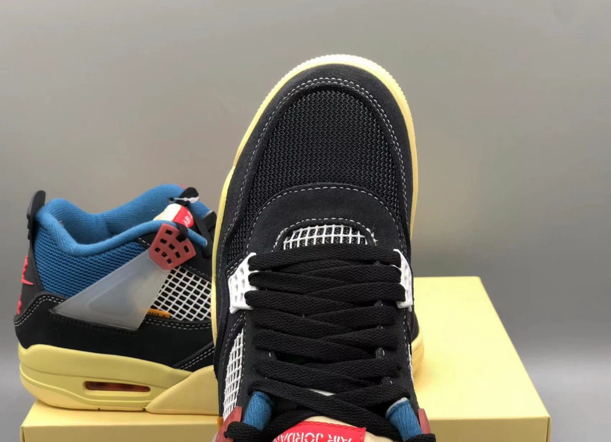 Nike Air Jordan 4 Retro - photo 3