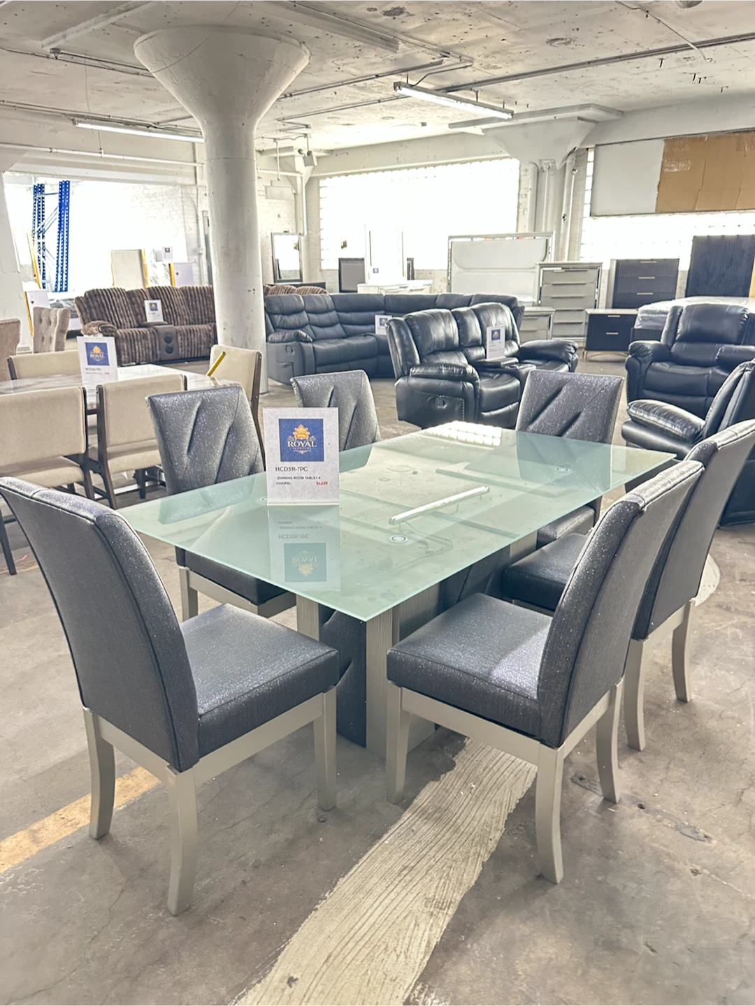 Dining table and 6 chairs