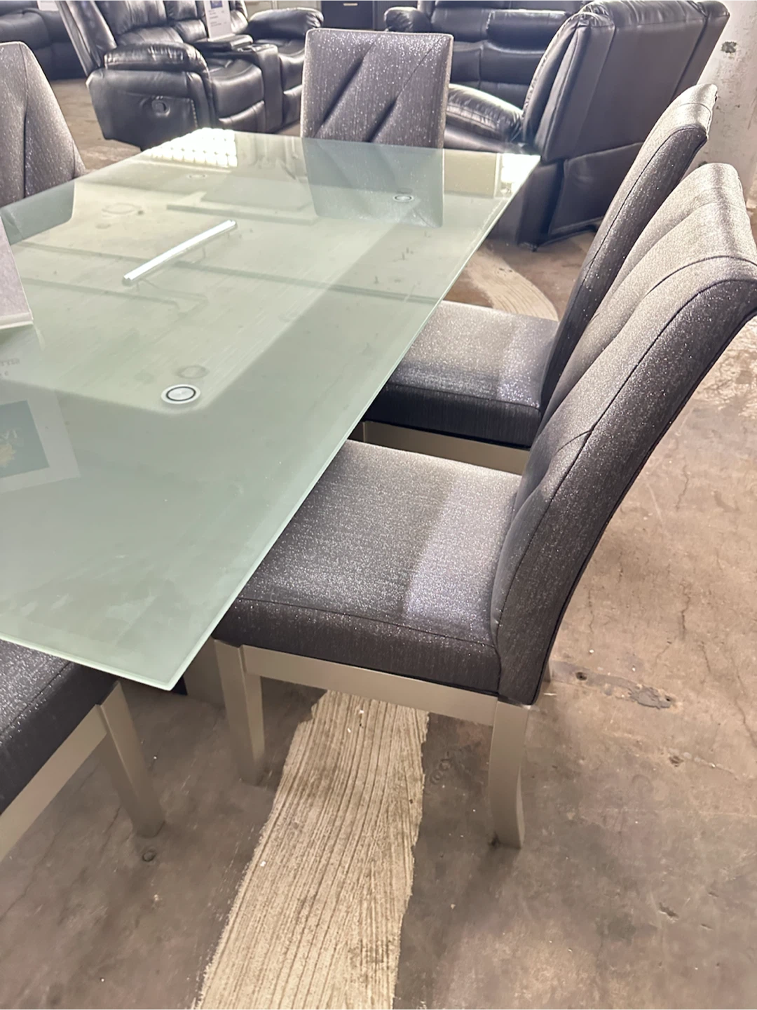 Dining table and 6 chairs - photo 4