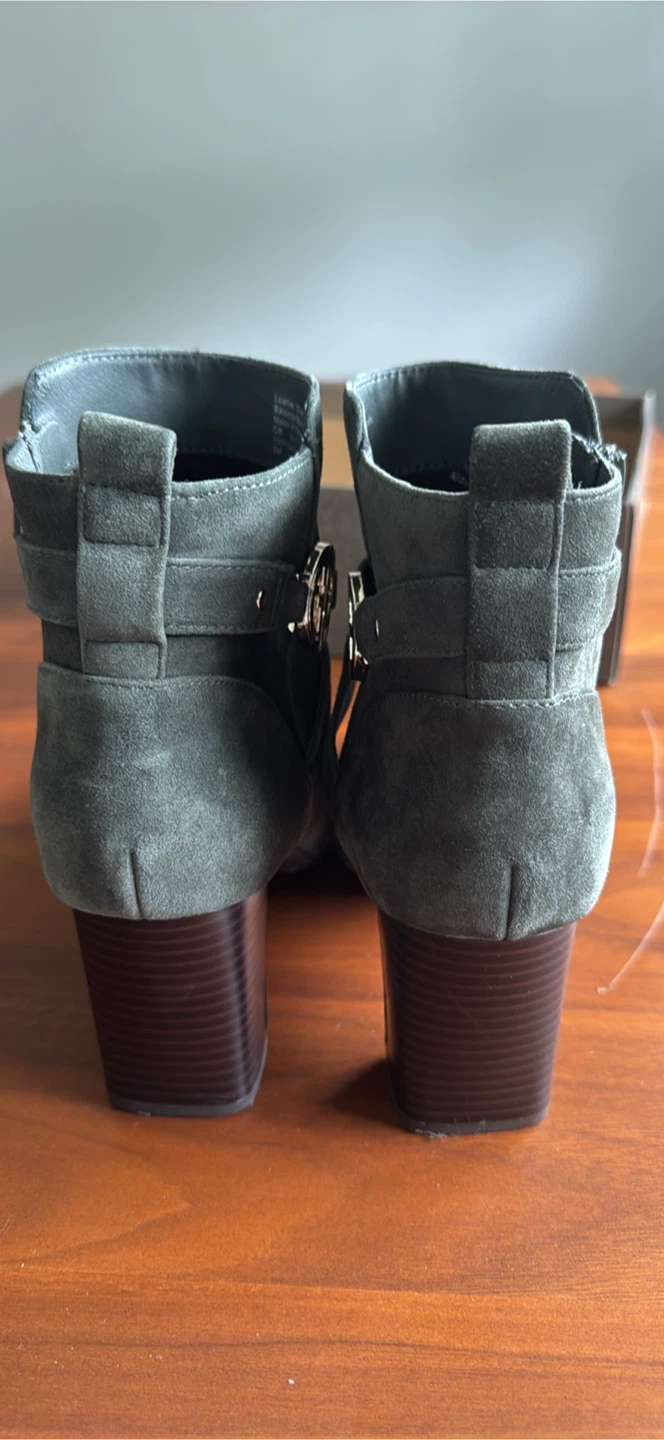Gianni Bernini Suede Ankle Boots - photo 5