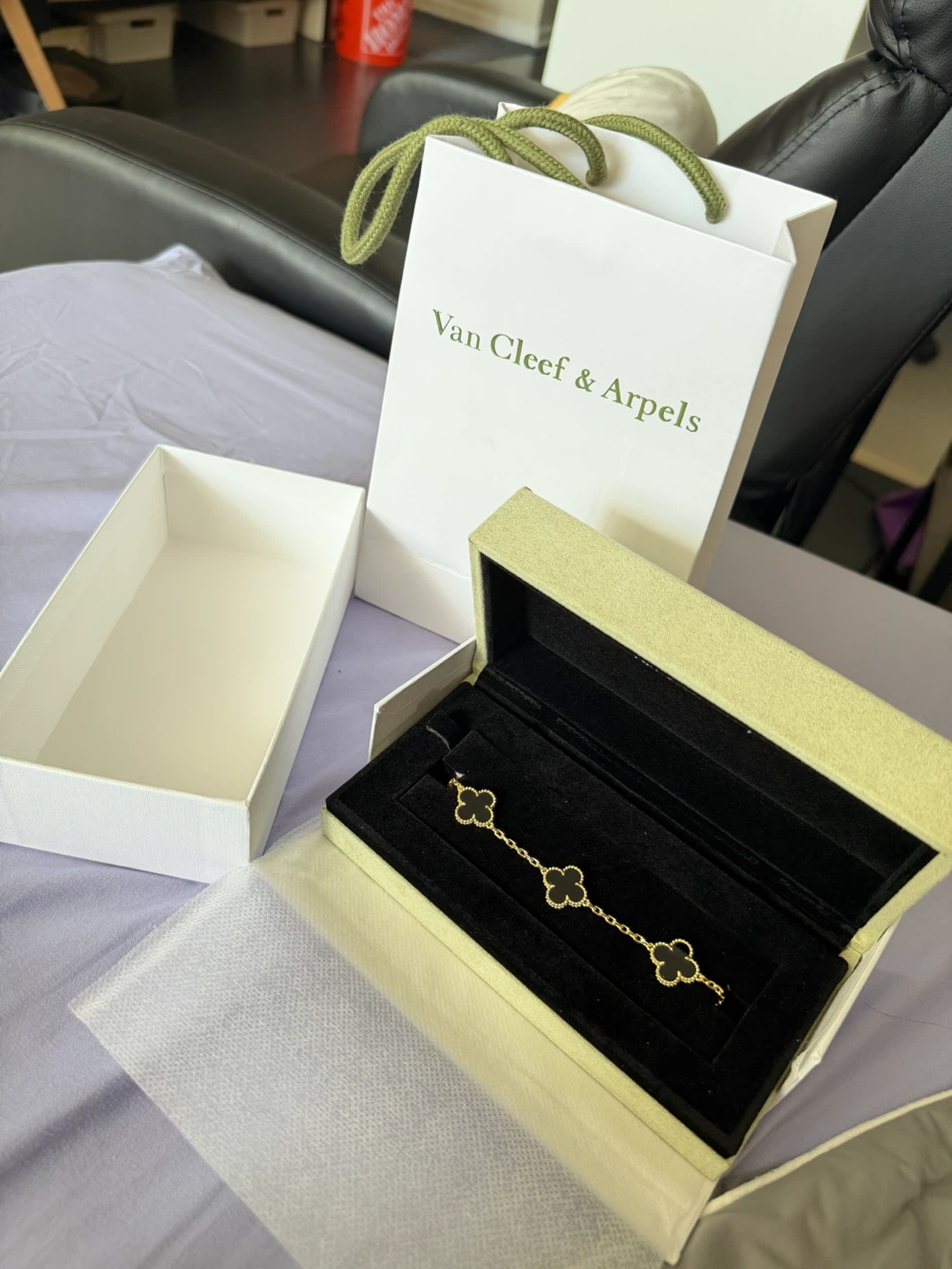 Van Cleef & Arpels Alhambra Bracelet - photo 4