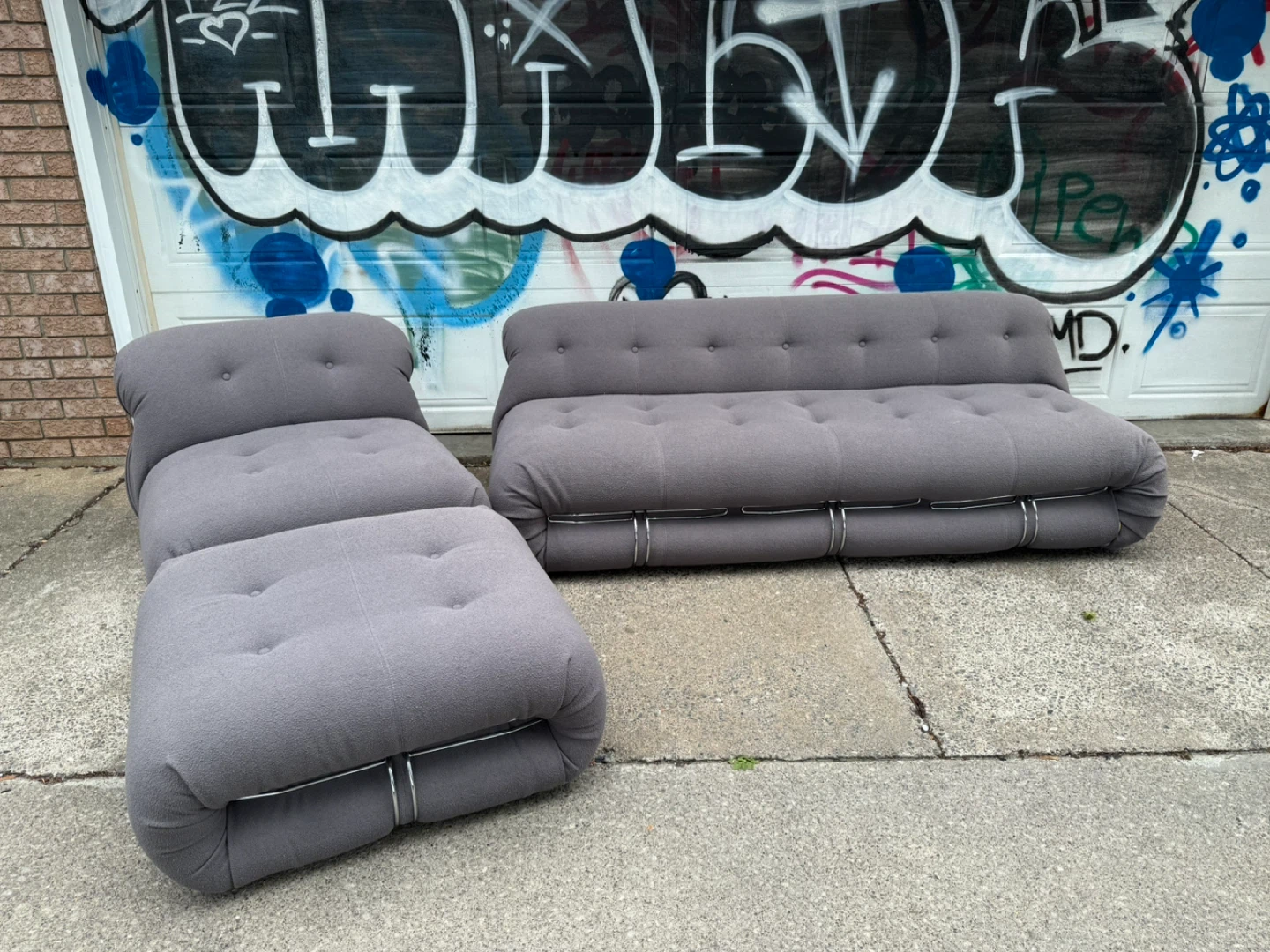 Free delivery Grey Tufted Sofa with Ottoman and Armchair - photo 3