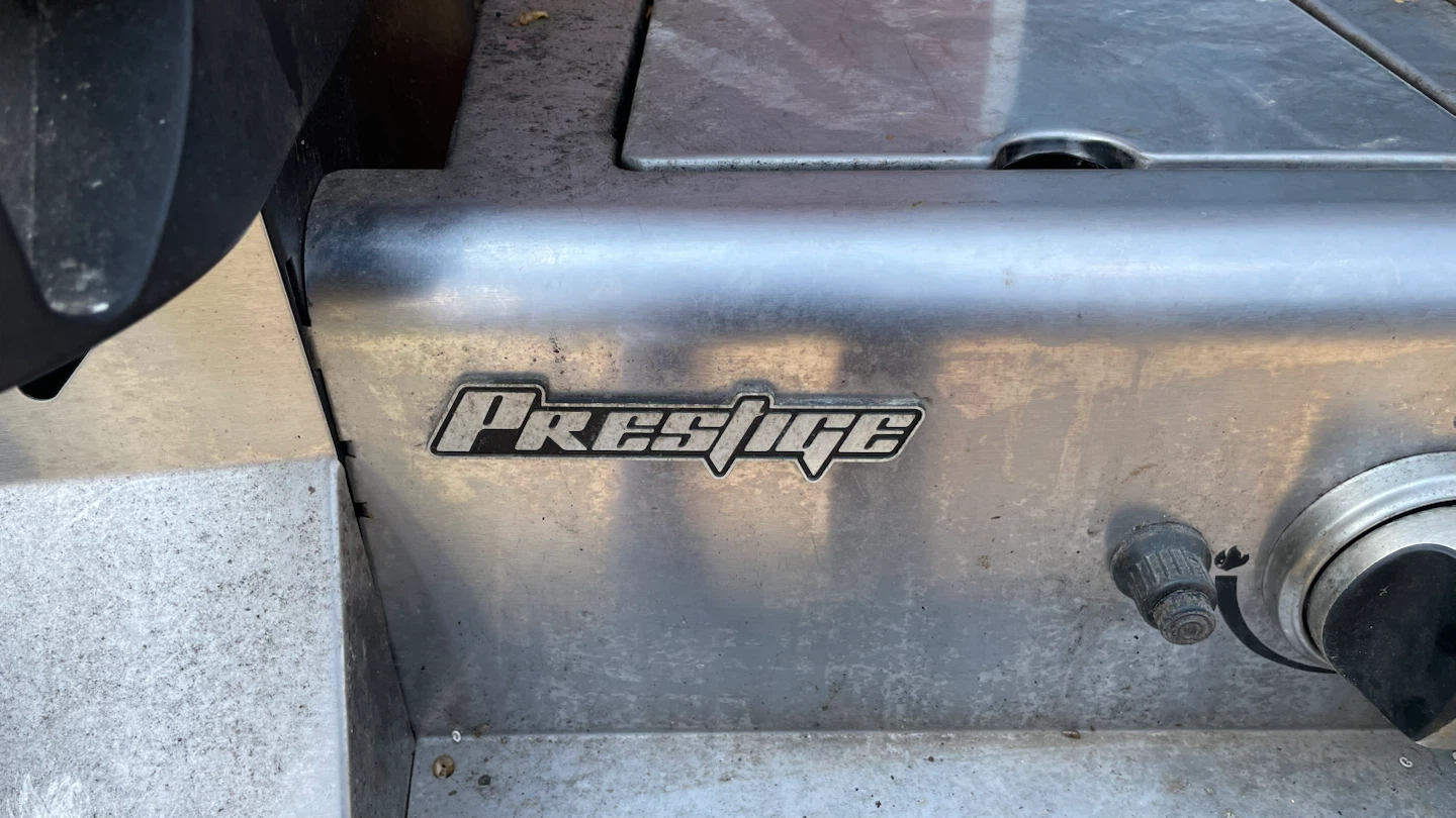 Napoleon Prestige natural gas BBQ Grill - photo 2