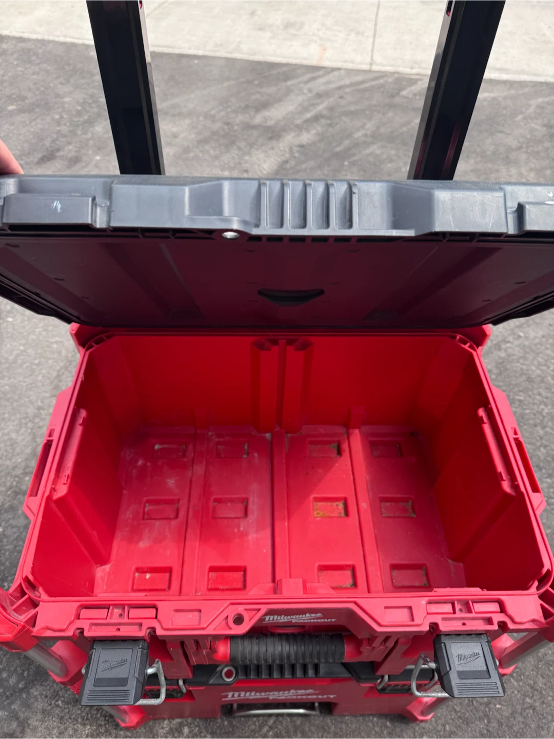 Milwaukee PACKOUT Rolling Tool Chest - photo 5