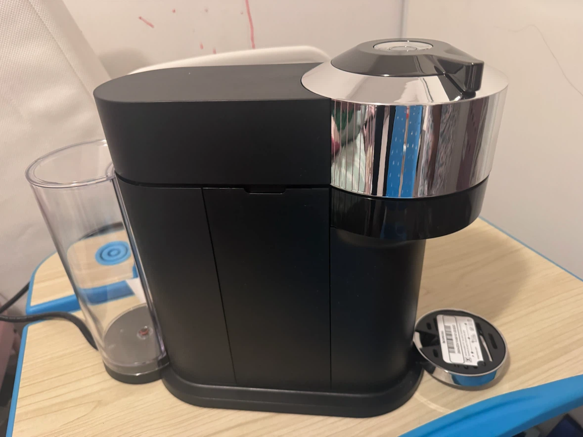 Nespresso Vertuo Next Coffee Maker with Travel Mug - photo 4