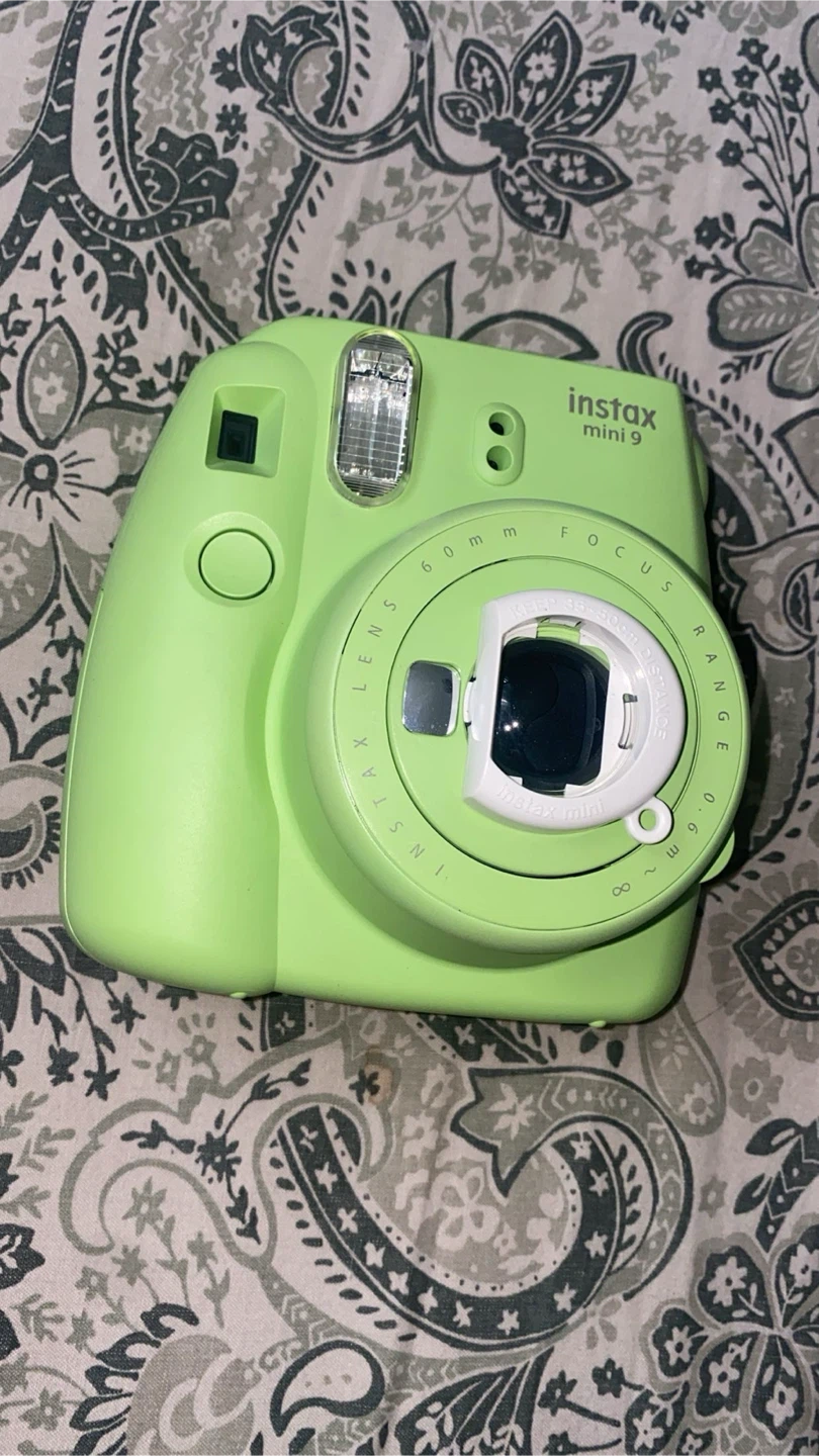 Fujifilm Instax Mini 9 Instant Camera - Lime Green