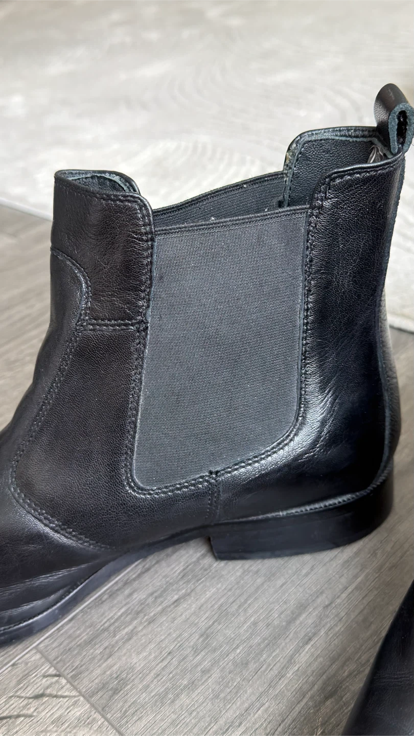 Alfredo Bonardi Black Leather Chelsea Boots - Size 43 - photo 5