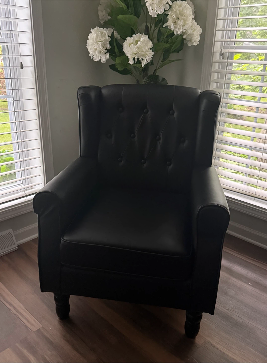 UIXE High Back Accent Chair
