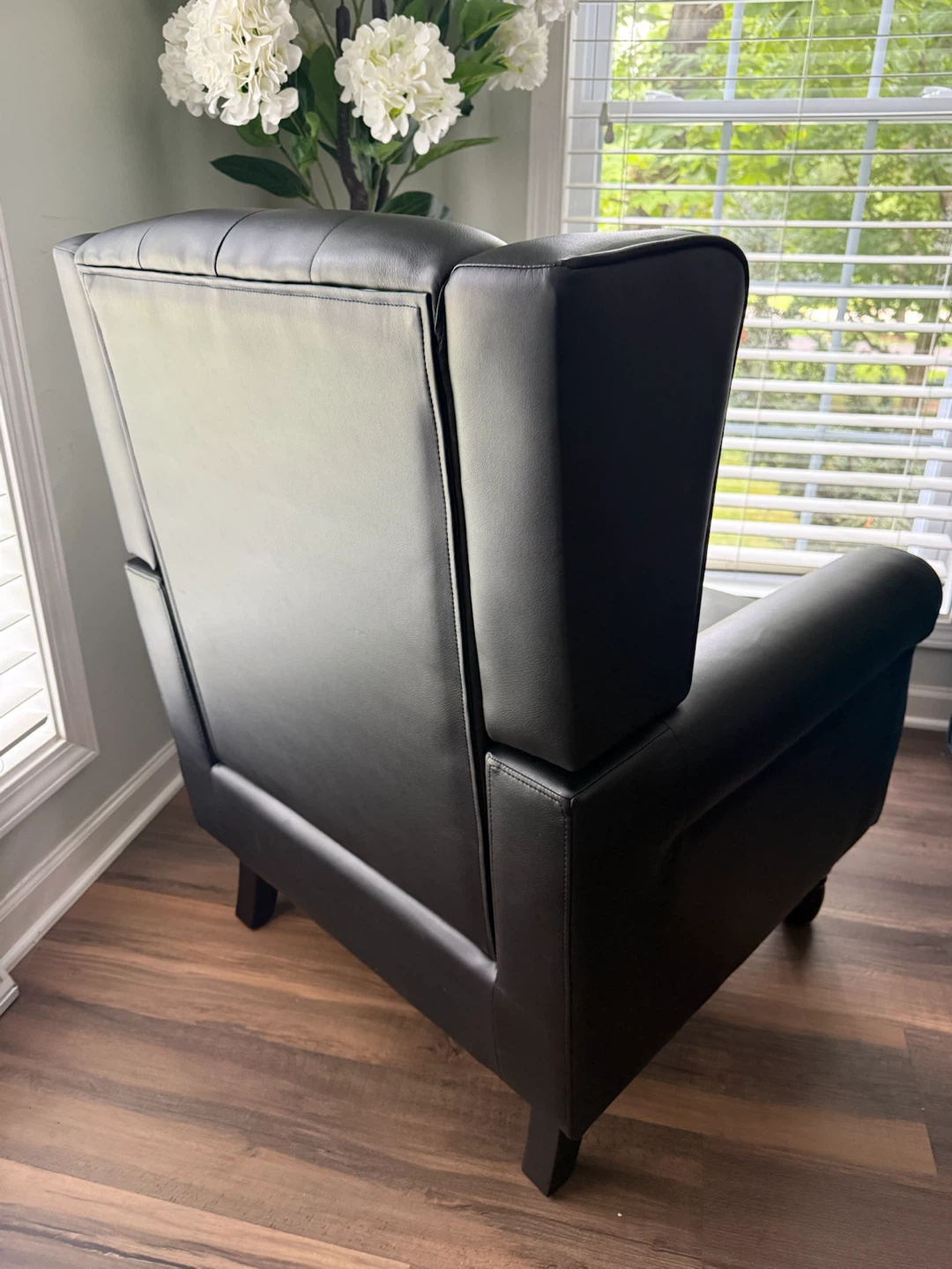 UIXE High Back Accent Chair - photo 2