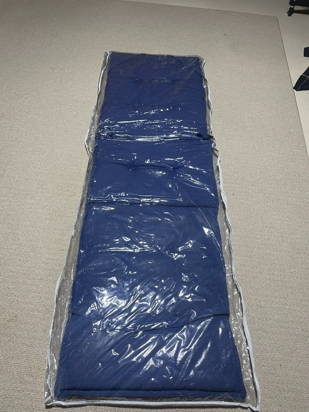 Navy blue lounger pad