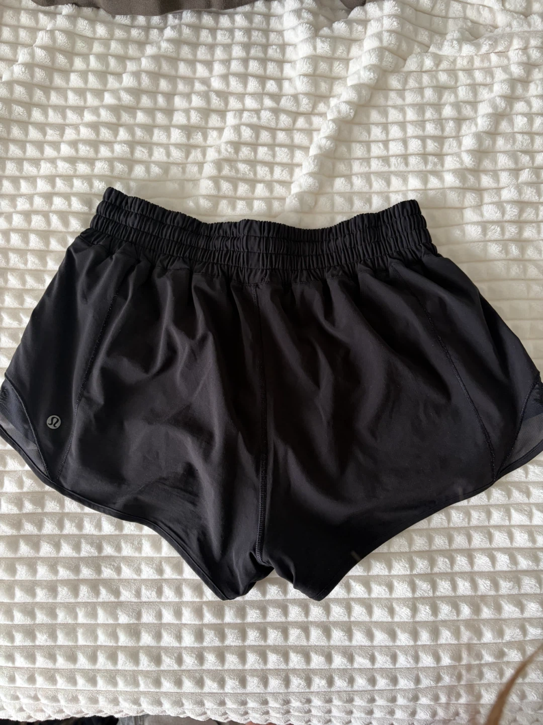 Lululemon Black Shorts Size 8 - photo 2