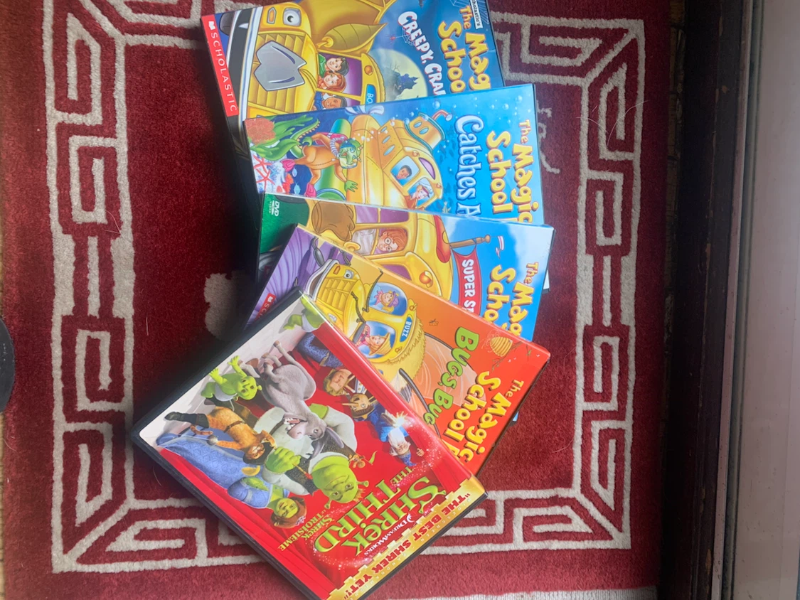 The Magic School Bus DVD Lot & Shrek The Third DVD